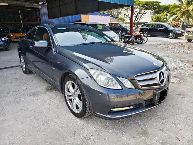 Mercedes-Benz E250