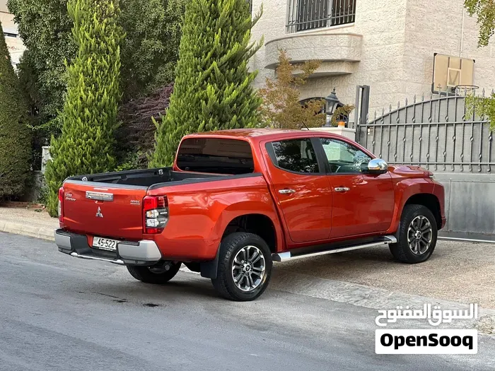 Mitsubishi L200 2022 photo 3