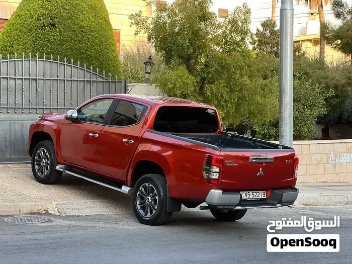 Mitsubishi L200 2022 photo 4
