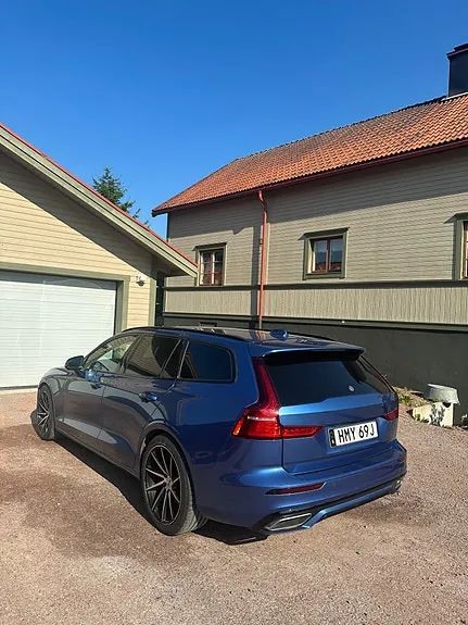 Volvo V60 2021 photo 3
