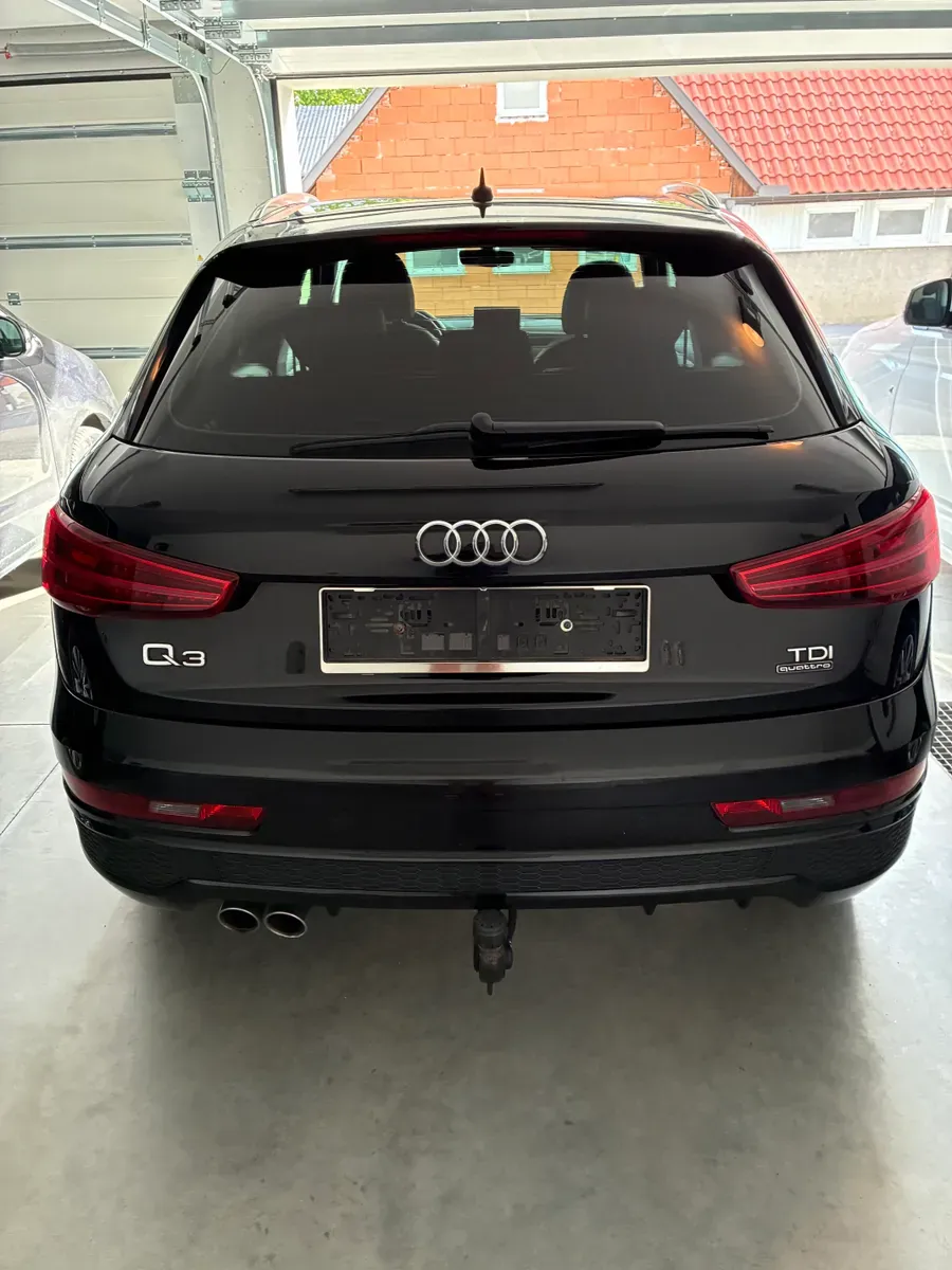 Audi Q3 2015 photo 2