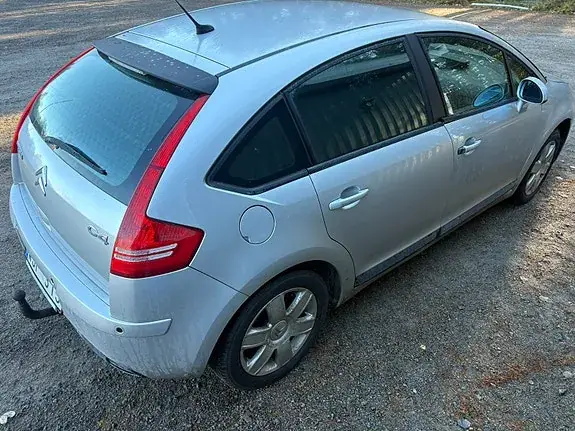 Citroen C4 2005 photo 3