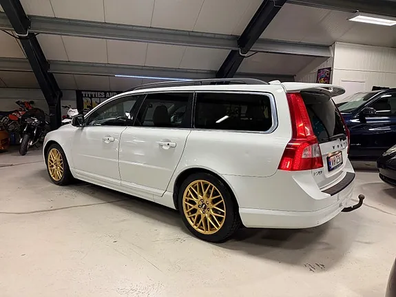 Volvo V70 2011 photo 3