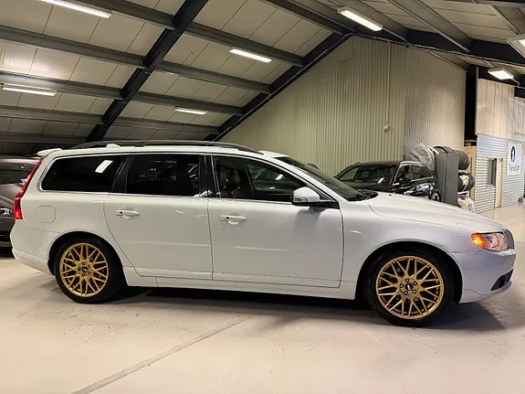 Volvo V70 2011 photo 5