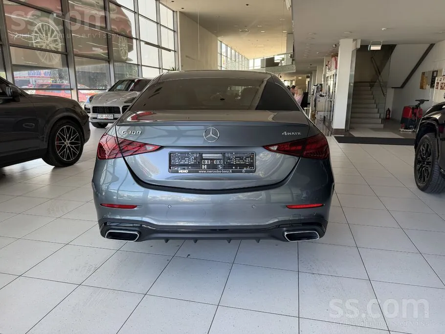 Mercedes-Benz C300 2022 photo 4