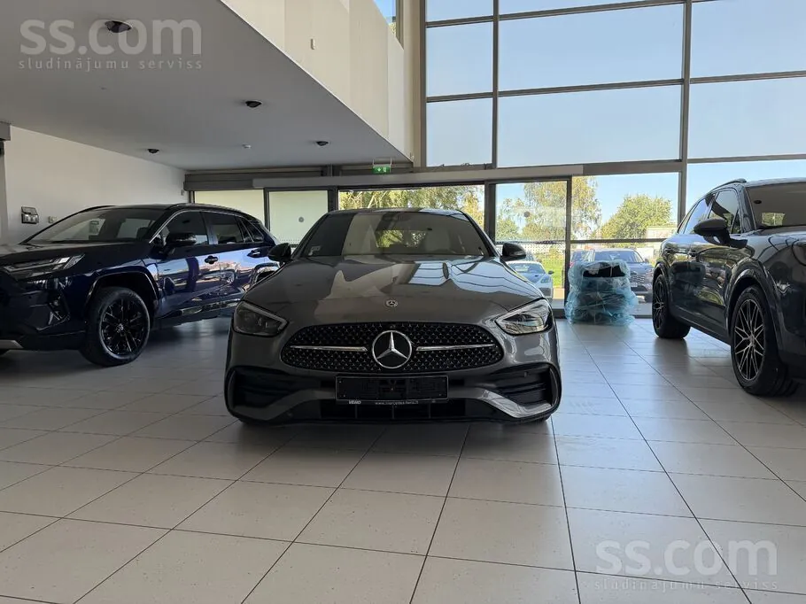 Mercedes-Benz C300 2022 photo 2