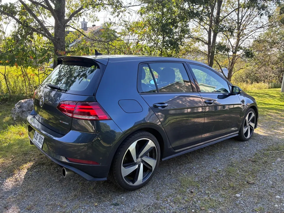 Volkswagen Golf Gti 2019 photo 2