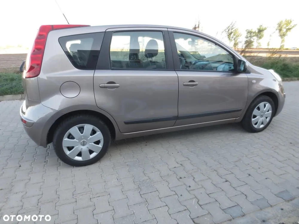 Nissan Note 2008 photo 2