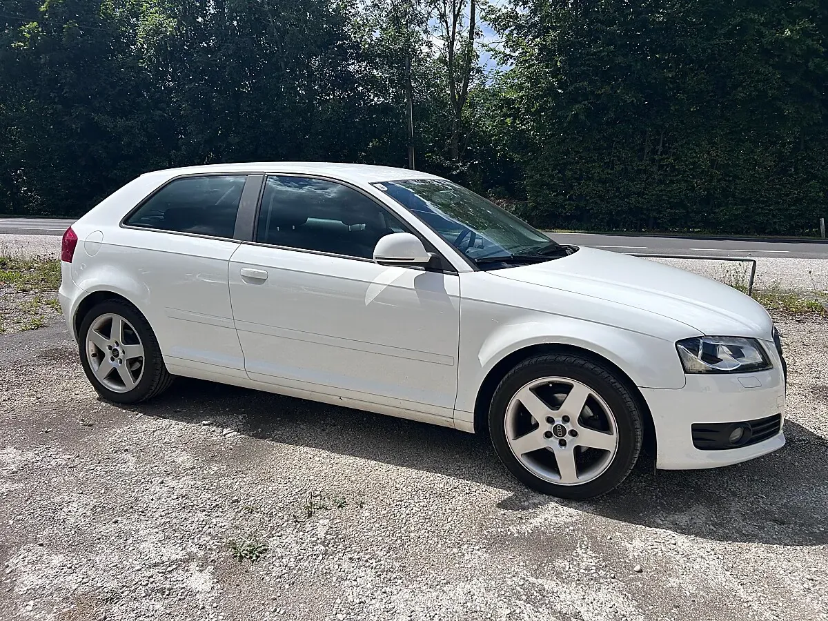 Audi A3 2010 photo 3