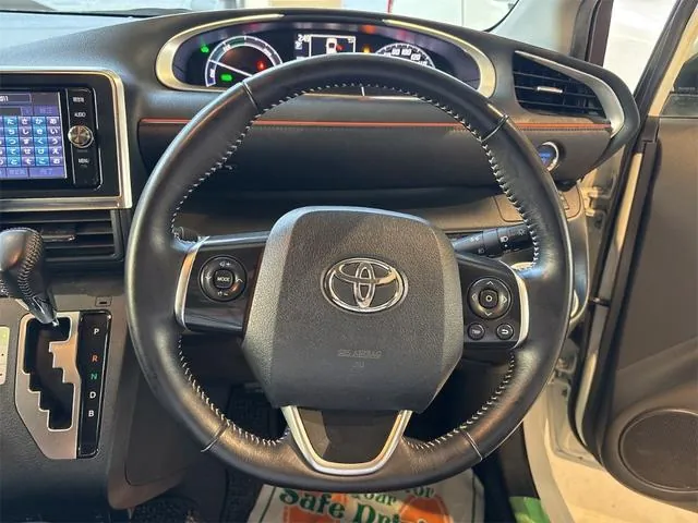 Toyota Sienta 2017 photo 5