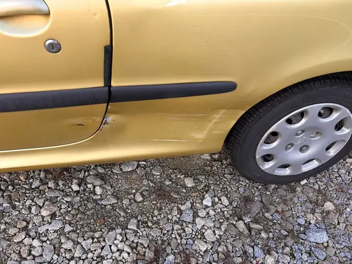 Peugeot 206 2006 photo 2