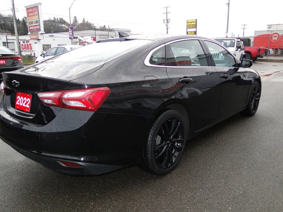 Chevrolet Malibu 2022 photo 2