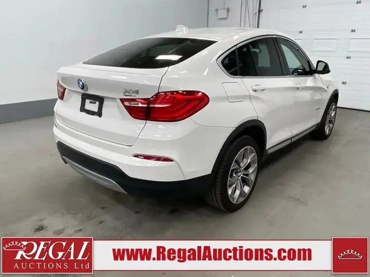 BMW X4 2016 photo 3
