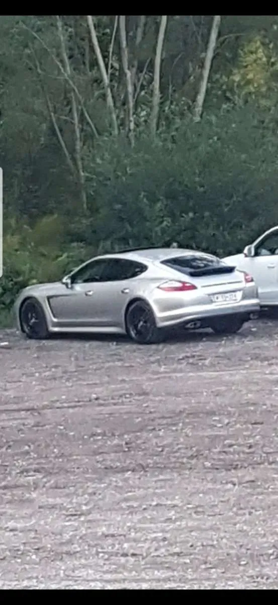 Porsche Panamera 2012 photo 2
