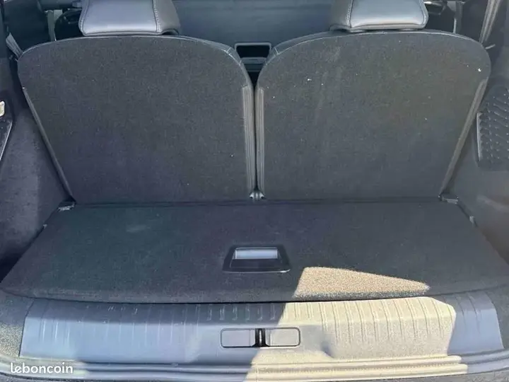 Peugeot 5008 2025 photo 5
