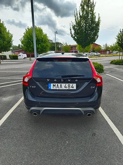 Volvo V60 2017 photo 4
