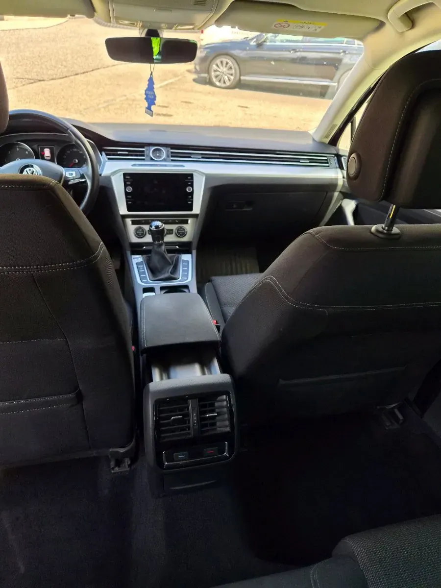 Volkswagen Passat 2019 photo 3