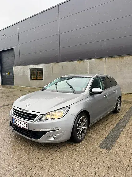 Peugeot 308 2015 photo 3