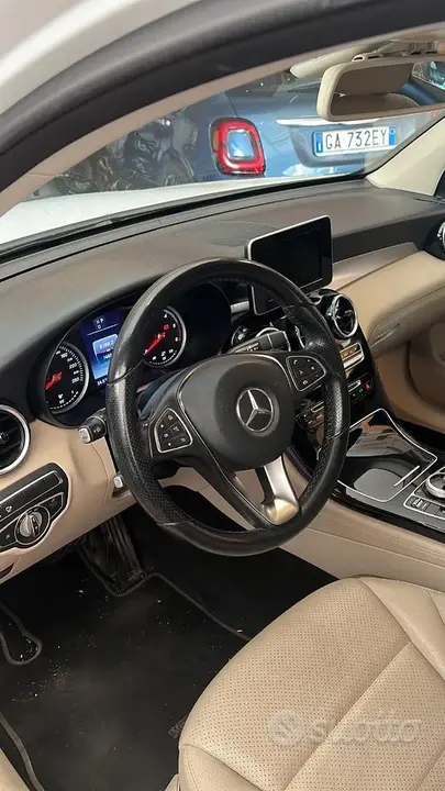 Mercedes-Benz Glc 2017 photo 2