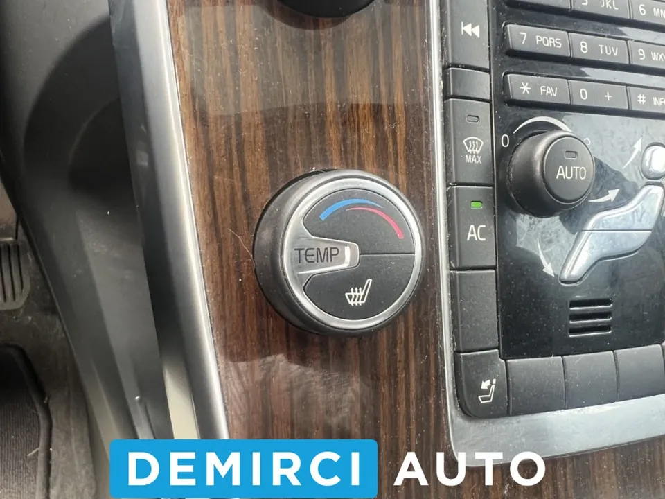 Volvo S60 2011 photo 2