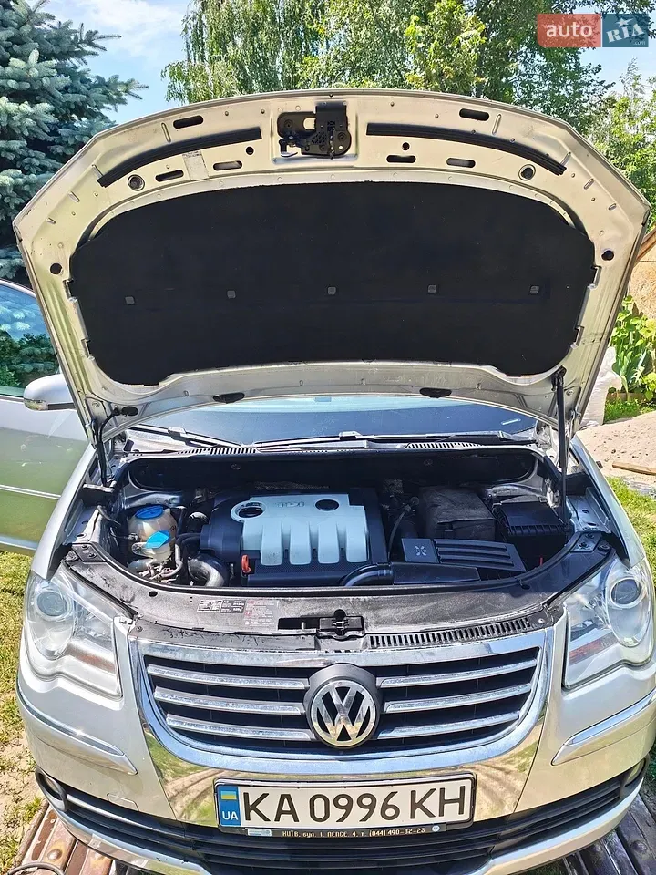 Volkswagen Touran 2007 photo 5