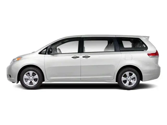 Toyota Sienna 2012 photo 3