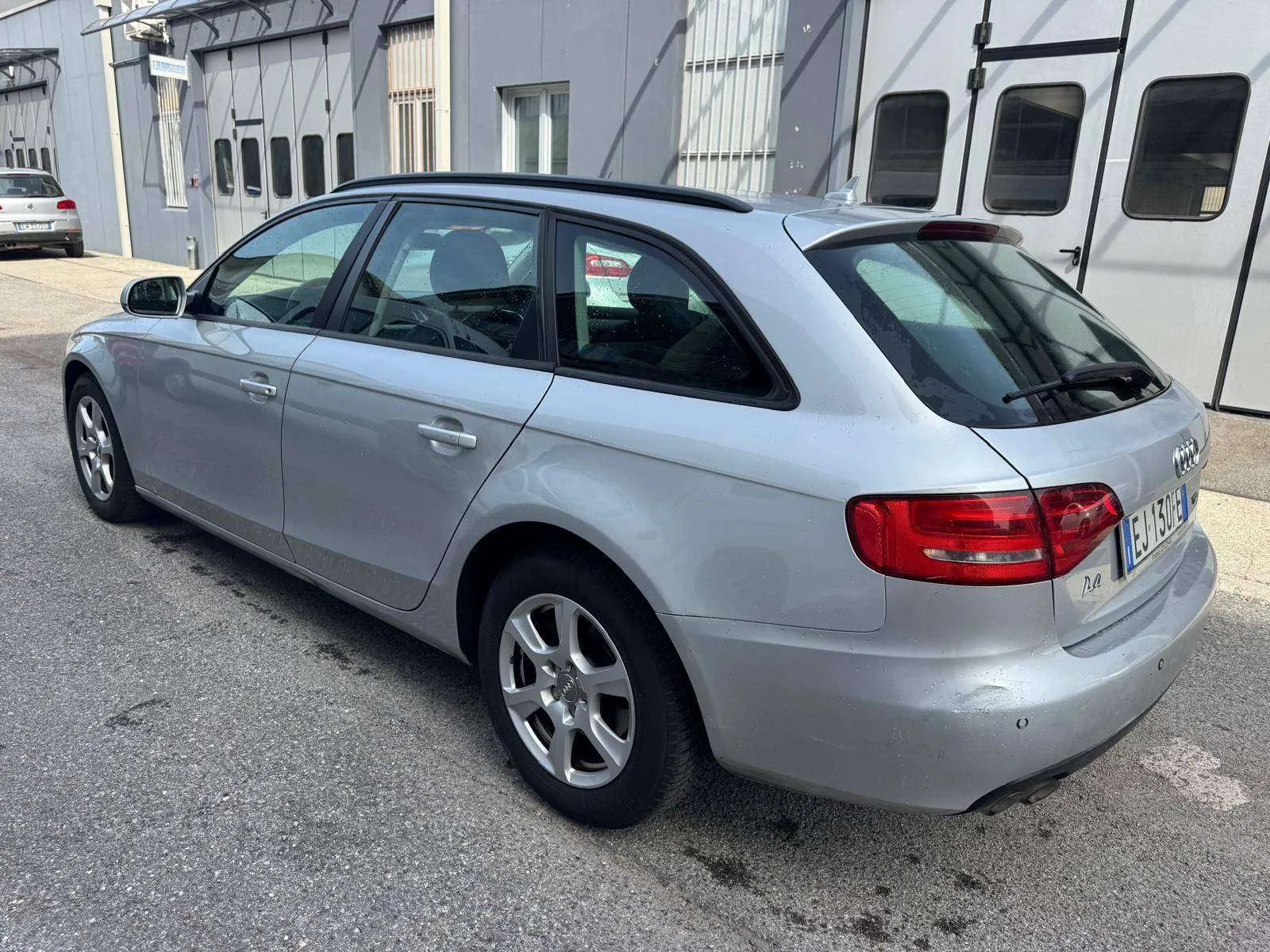 Audi A4 Avant 2011 photo 4