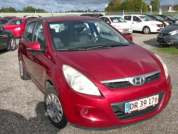 Hyundai I20 2010 photo 3