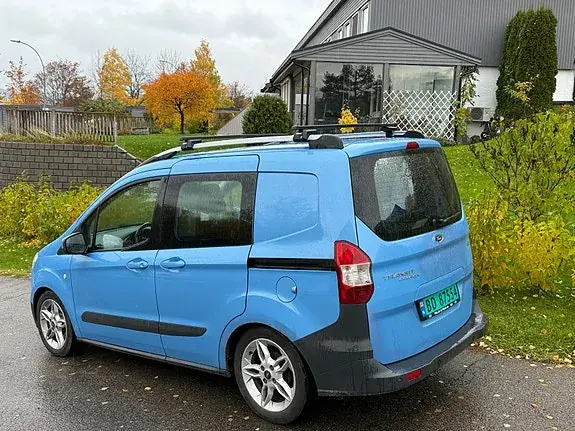 Ford Transit Courier 2014 photo 3