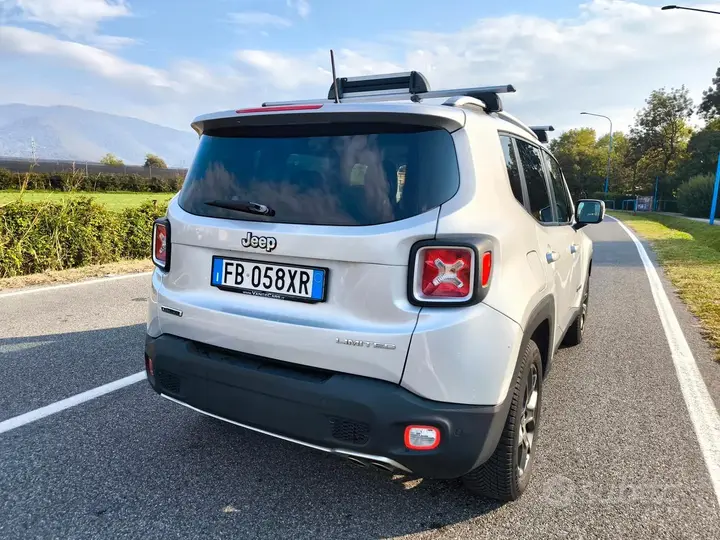 Jeep Renegade 2016 photo 4