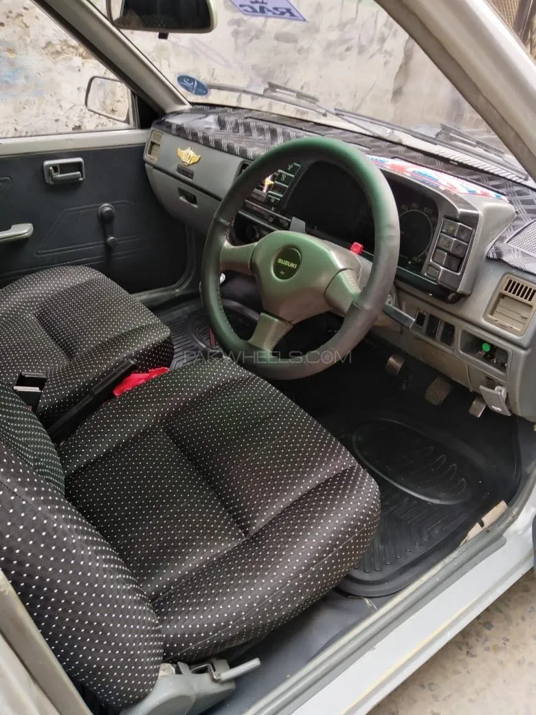 Suzuki Khyber