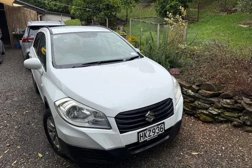 Suzuki S-Cross
