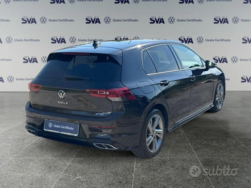 Volkswagen Golf 2023 photo 2