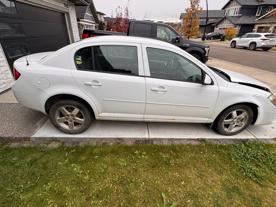 Chevrolet Cobalt 2010 photo 5