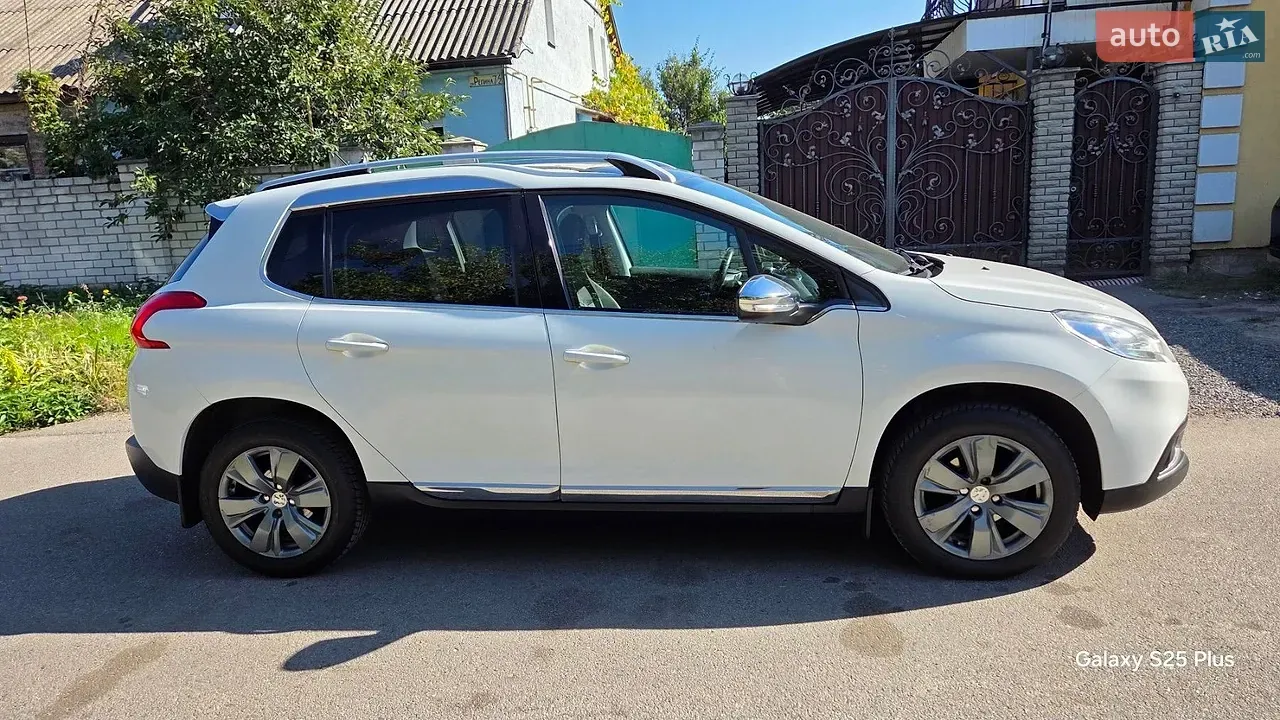 Peugeot 2008 2014 photo 4
