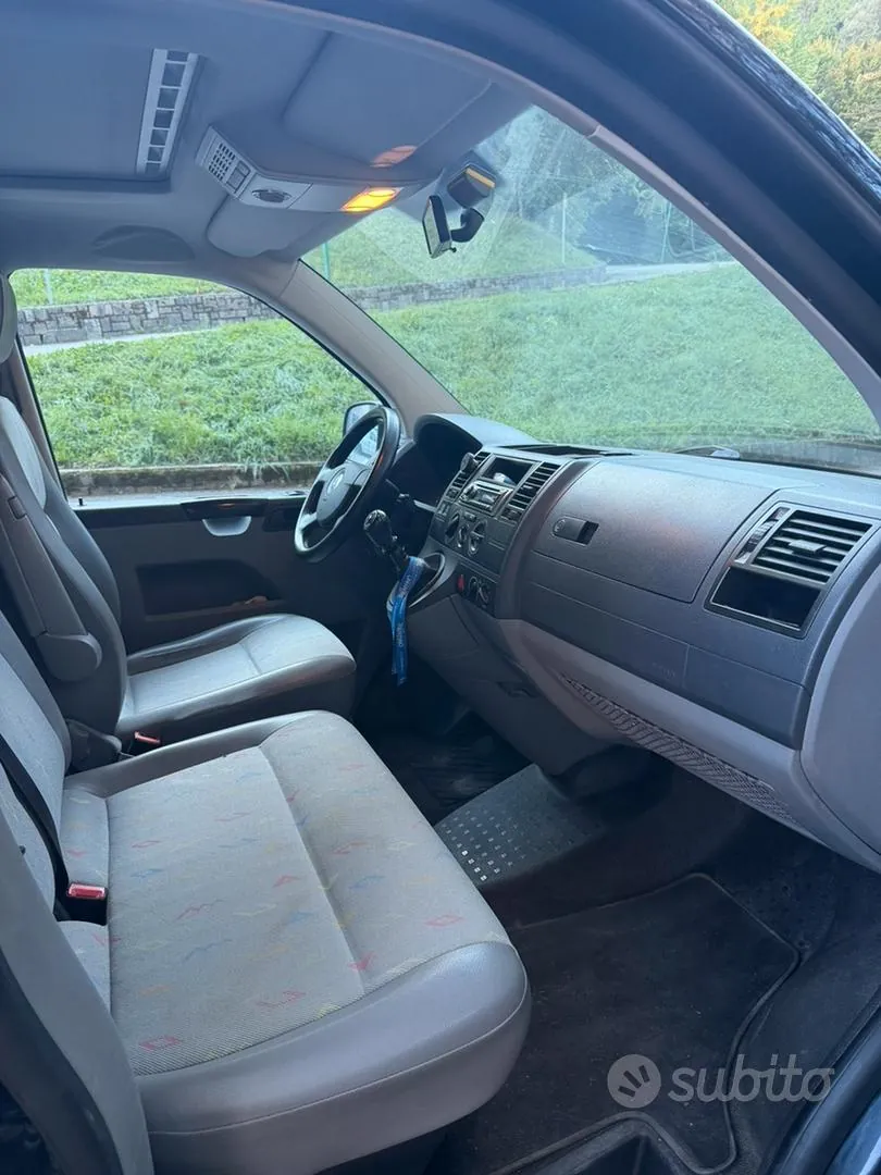 Volkswagen Caravelle 2008 photo 5