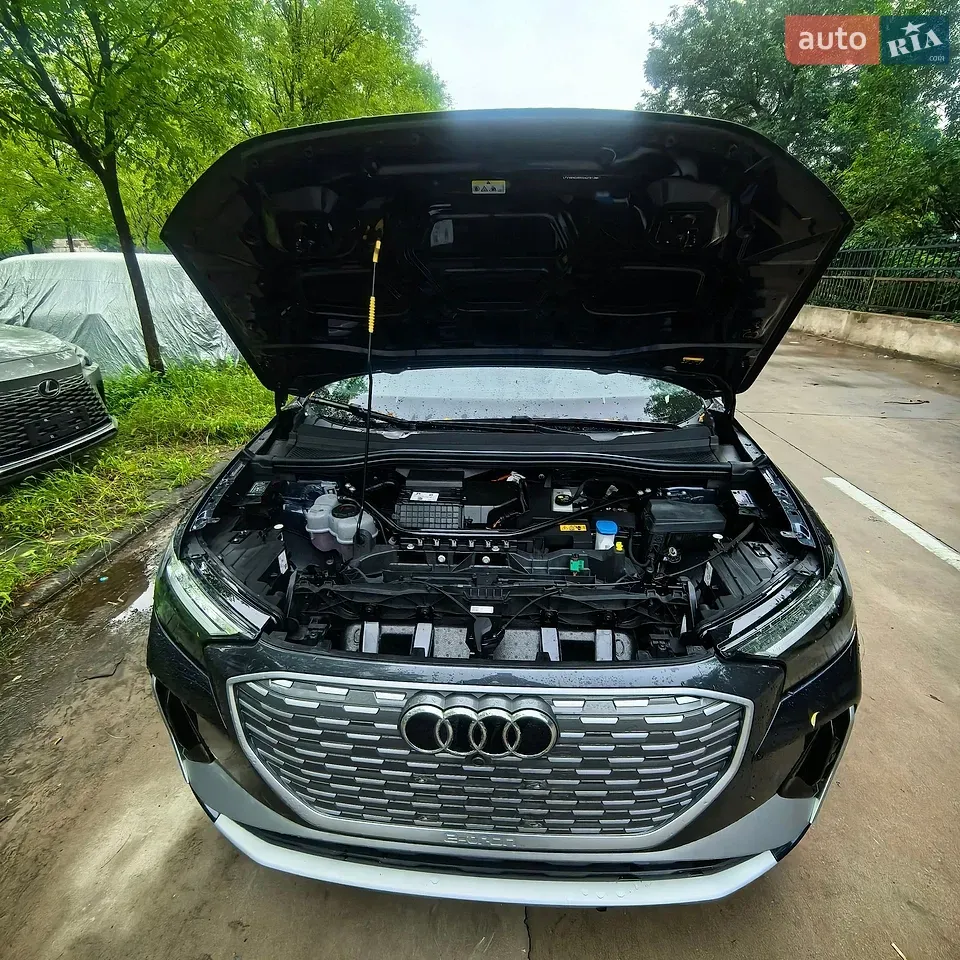 Audi Q4 E-Tron 2024 photo 3