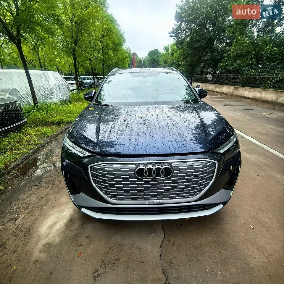 Audi Q4 E-Tron 2024 photo 2