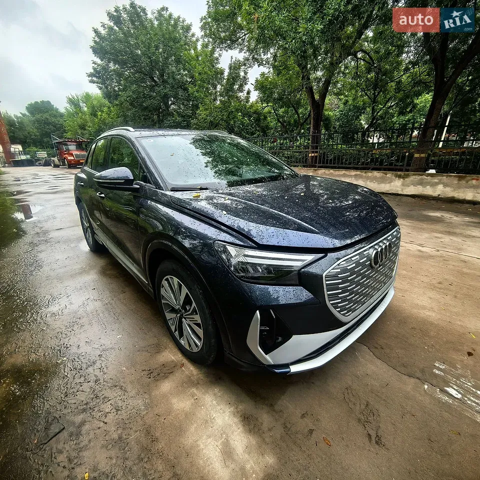 Audi Q4 E-Tron 2024 photo 4