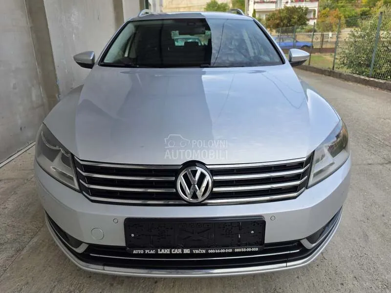 Volkswagen Passat 2012 photo 2