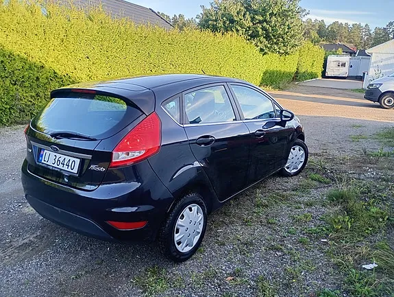 Ford Fiesta 2009 photo 5