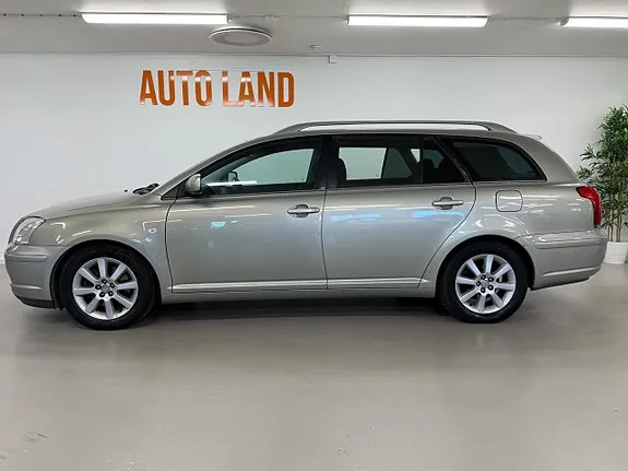 Toyota Avensis 2005 photo 4