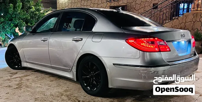 Genesis G80 2013 photo 3