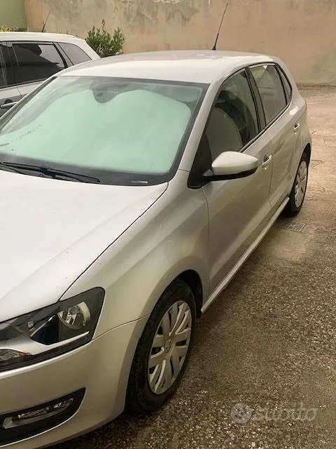 Volkswagen Polo 2010 photo 4