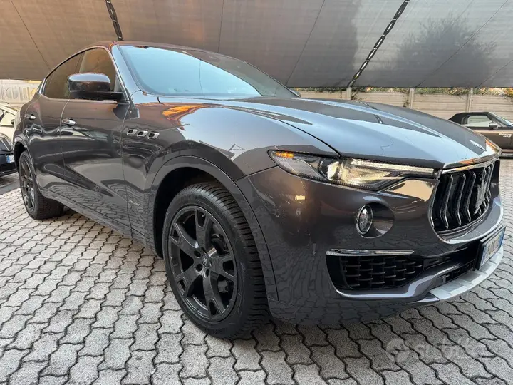 Maserati Levante 2017 photo 4