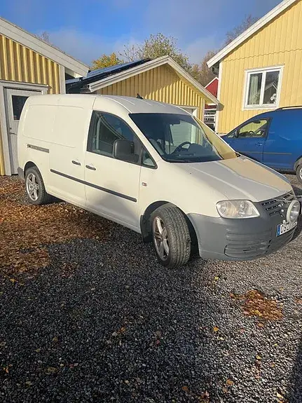Volkswagen Caddy Maxi 2010 photo 2