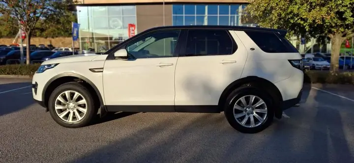 Land Rover Discovery Sport 2015 photo 3