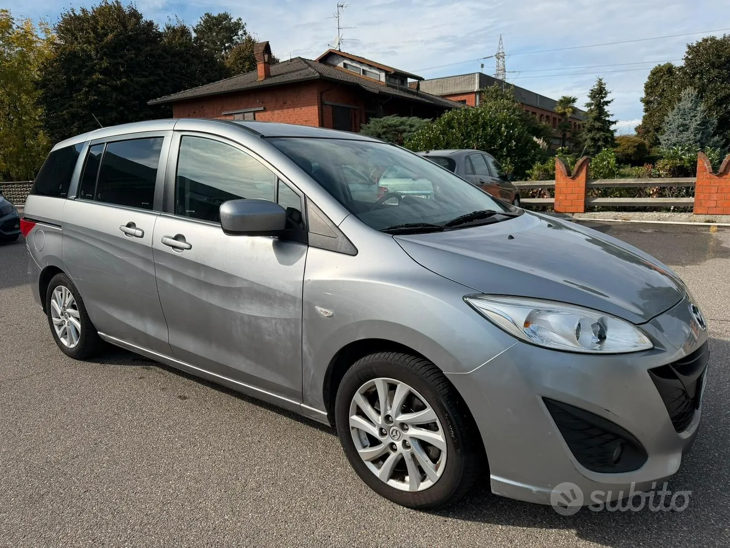Mazda 5 2010 photo 3