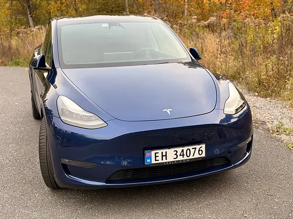 Tesla Model Y 2023 photo 3