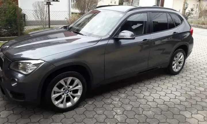 BMW X1 2013 photo 2
